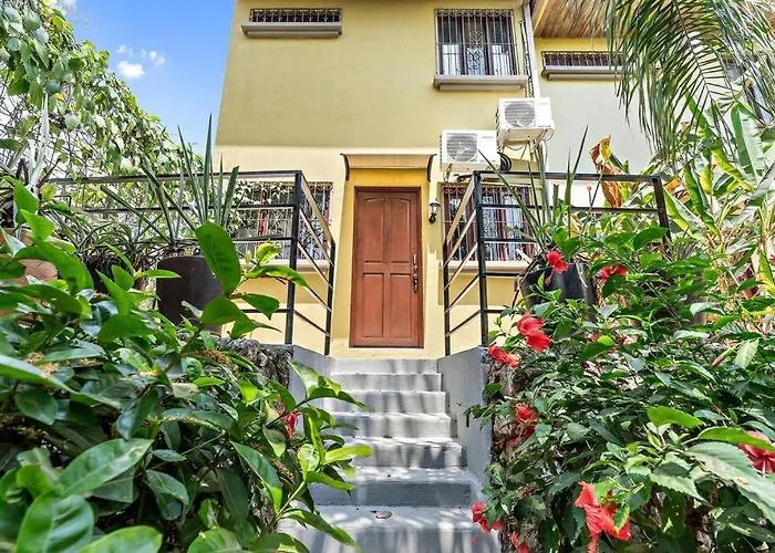 Lsi1 Cozy 2 Bdrm And Steps To *